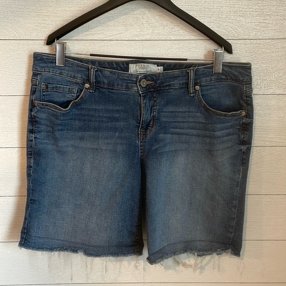 Torrid jean bermuda cotton‎ cut-off denim shorts summer casual beach size 18 - Picture 1 of 6